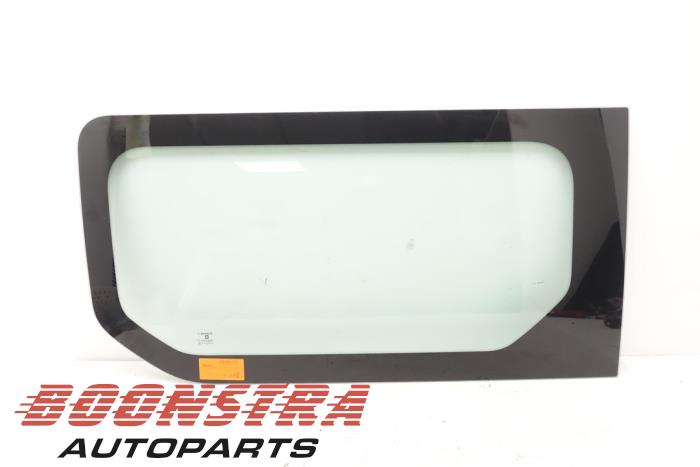 Opel Vivaro Door window 2-door, left