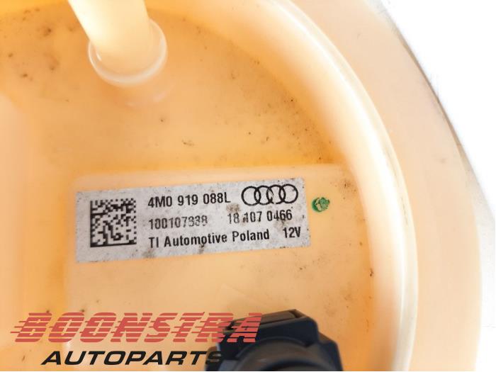 Tank element Pomp van een Audi Q7 (4MB/4MG) 3.0 TDI V6 24V e-tron plug-in hybrid 2016