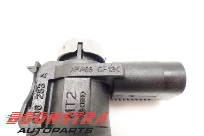 Brandstofdruk sensor van een Audi Q7 (4MB/4MG) 3.0 TDI V6 24V e-tron plug-in hybrid 2016