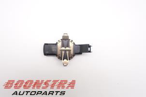 Gebruikte Regensensor Mercedes Sprinter 4t (910.0/910.1/907.1/907.2) 516 CDI 2.1 D Prijs € 59,29 Inclusief btw aangeboden door Boonstra Autoparts