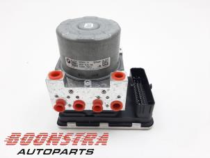 Gebruikte ABS Pomp BMW 2 serie Gran Coupe (F44) 218i 1.5 TwinPower Turbo 12V Prijs € 199,95 Margeregeling aangeboden door Boonstra Autoparts