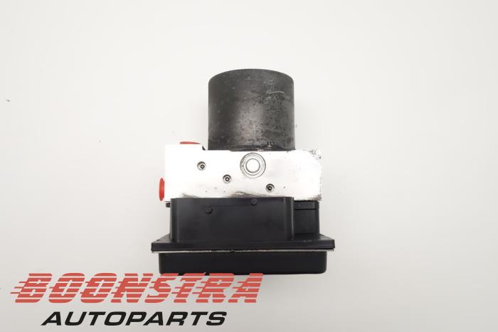 Gebruikte ABS Pomp BMW 5 serie Touring (E61) 525d 24V Prijs € 29,95 Margeregeling aangeboden door Boonstra Autoparts