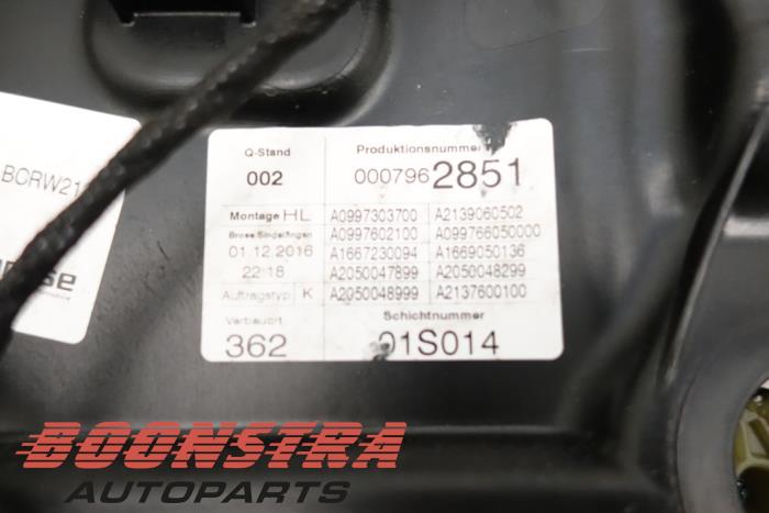 Ruitmechaniek 4Deurs links-achter van een Mercedes-Benz E (W213) E-350e 2.0 Turbo 16V 2016