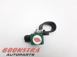 Gebruikte Airbag Sensor Ferrari 458 Spider 4.5 V8 32V DCT Prijs € 24,95 Margeregeling aangeboden door Boonstra Autoparts
