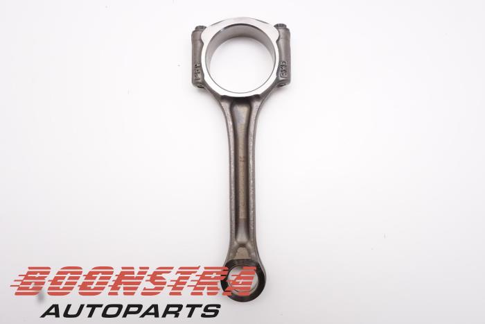 Gebruikte Drijfstang Citroen C3 (SX/SW) 1.2 12V e-THP PureTech 110 Prijs € 49,95 Margeregeling aangeboden door Boonstra Autoparts