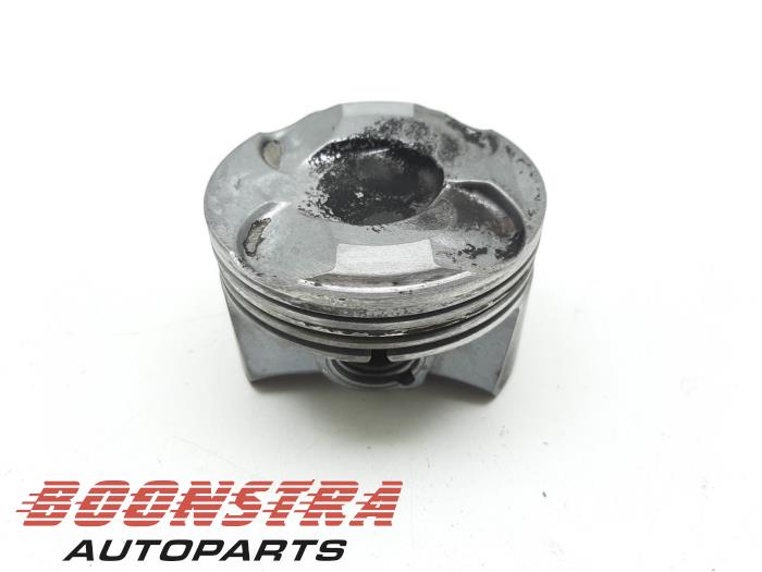Gebruikte Zuiger BMW 3 serie (F30) 316i 1.6 16V Prijs € 64,95 Margeregeling aangeboden door Boonstra Autoparts