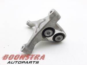 Gebruikte Motorsteun Tesla Model S 75D Prijs € 49,95 Margeregeling aangeboden door Boonstra Autoparts