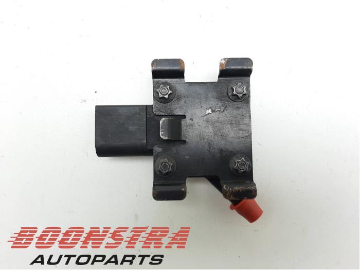 Brandstofdruk sensor van een BMW 5 serie Touring (E61) 525d 24V 2004