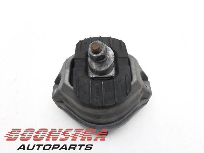 BMW 5-Serie Engine mount