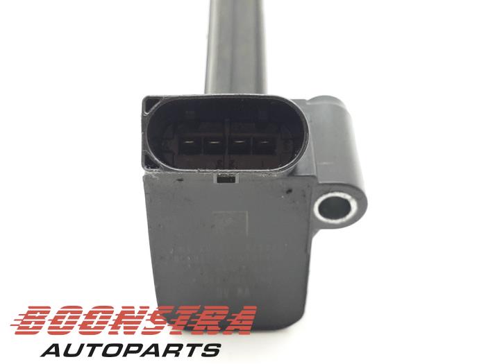 Bobine van een Volkswagen Golf VII (AUA) 2.0 R 4Motion 16V 2019