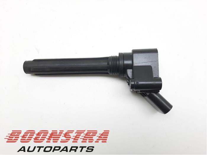 Bobine van een Volkswagen Golf VII (AUA) 2.0 R 4Motion 16V 2019
