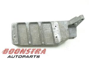 Gebruikte Treeplank links Volvo FM Prijs € 60,44 Inclusief btw aangeboden door Boonstra Autoparts