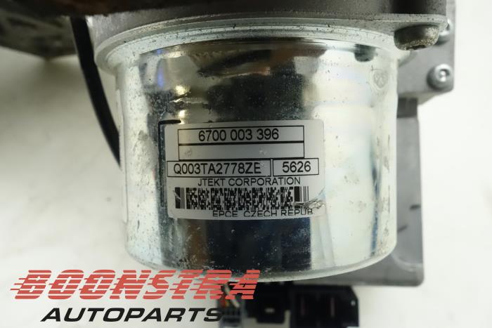 Stuurbekrachtiging Pomp van een Renault Clio IV (5R) 1.5 Energy dCi 90 FAP 2015