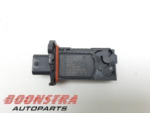 Gebruikte Luchtmassameter Volvo S60 III (ZS) 2.0 B4 16V Mild Hybrid Geartronic Prijs € 55,95 Margeregeling aangeboden door Boonstra Autoparts