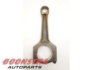 Gebruikte Drijfstang BMW 4 serie Gran Coupe (F36) 420i 2.0 TwinPower Turbo 16V Prijs € 84,95 Margeregeling aangeboden door Boonstra Autoparts