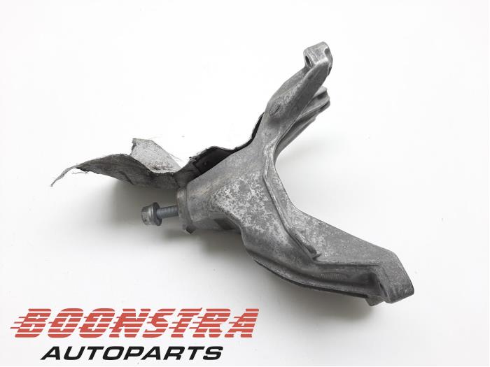 Gebruikte Motorrubber Porsche Macan (95B) 2.0 16V Turbo Prijs € 24,95 Margeregeling aangeboden door Boonstra Autoparts