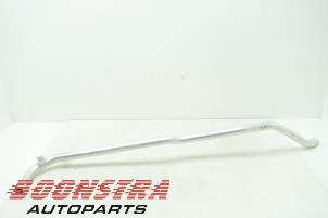 Gebruikte Koelwaterslang Porsche 718 Boxster (982) 2.5 GTS Prijs € 99,95 Margeregeling aangeboden door Boonstra Autoparts