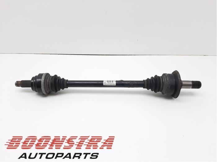 Gebruikte Aandrijfas links-achter BMW 6 serie Gran Coupe (F06) 640d 24V Prijs € 54,95 Margeregeling aangeboden door Boonstra Autoparts