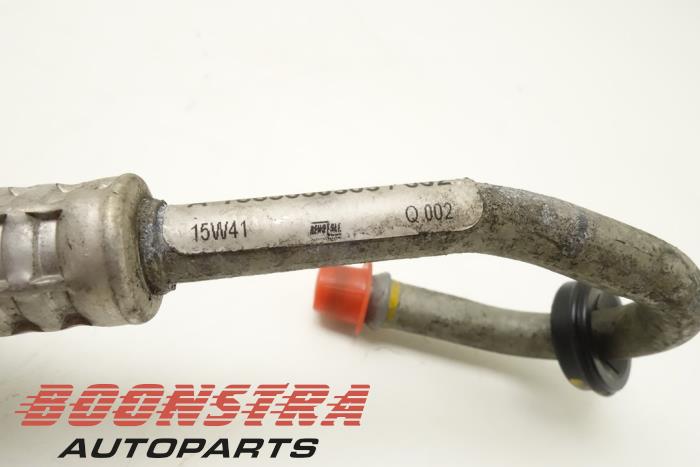 Oliedruk Leiding van een Mercedes-Benz GLE Coupe (C292) 63 AMG V8 biturbo 32V 4-Matic 2016