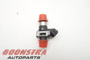 Gebruikte Injector (benzine injectie) Volkswagen Up! (121) 1.0 12V 60 Prijs € 24,95 Margeregeling aangeboden door Boonstra Autoparts