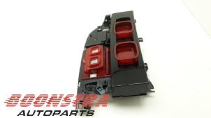 Gebruikte Achterlicht links Landrover Defender Prijs € 199,95 Margeregeling aangeboden door Boonstra Autoparts