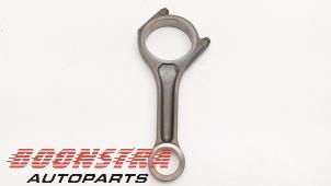 Gebruikte Drijfstang Landrover Range Rover III (LM) 3.6 TDV8 32V Prijs € 89,95 Margeregeling aangeboden door Boonstra Autoparts