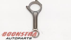 Gebruikte Drijfstang Landrover Range Rover III (LM) 3.6 TDV8 32V Prijs € 89,95 Margeregeling aangeboden door Boonstra Autoparts