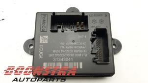 Gebruikte Module Centrale Deurvergrendeling Volvo V60 I (FW/GW) 1.6 DRIVe Prijs € 24,95 Margeregeling aangeboden door Boonstra Autoparts