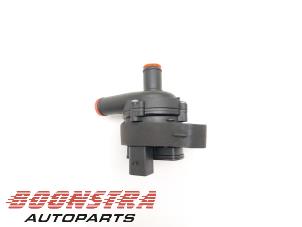 Gebruikte Extra waterpomp Mercedes GLE Coupe (C292) 63 AMG V8 biturbo 32V 4-Matic Prijs € 24,95 Margeregeling aangeboden door Boonstra Autoparts
