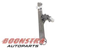 Gebruikte Ruitmechaniek 4Deurs links-voor Peugeot Boxer (U9) 2.2 Blue HDi 140 Prijs € 69,95 Inclusief btw aangeboden door Boonstra Autoparts