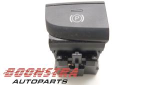 Gebruikte Schakelaar handrem Audi A3 Sportback (8VA/8VF) 1.6 TDI 16V Prijs € 24,95 Margeregeling aangeboden door Boonstra Autoparts