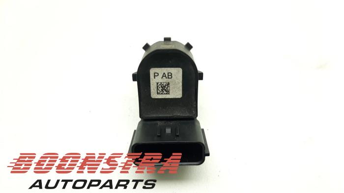 PDC Sensor van een Kia Optima Sportswagon (JFF) 1.6 T-GDi 16V 2018