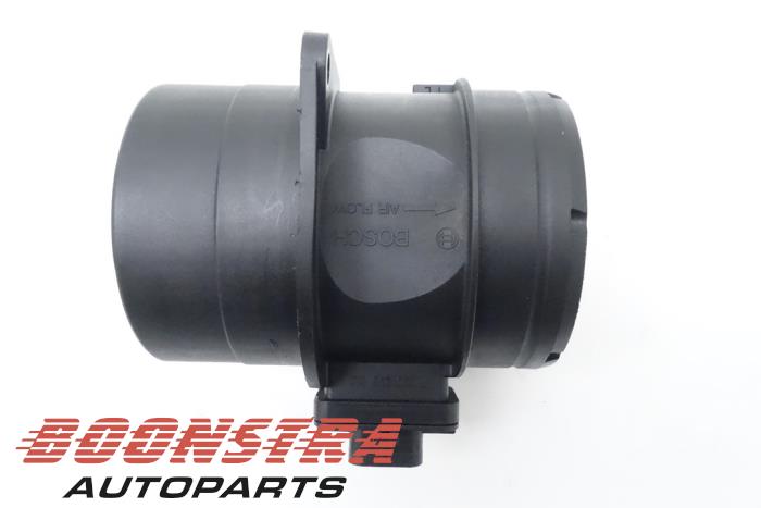 Gebruikte Luchtmassameter Volkswagen Crafter (SY) 2.0 TDI FWD Prijs € 30,19 Inclusief btw aangeboden door Boonstra Autoparts