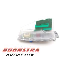 Gebruikte Antenne BMW 3 serie Touring (F31) 320i 2.0 16V Prijs € 24,95 Margeregeling aangeboden door Boonstra Autoparts