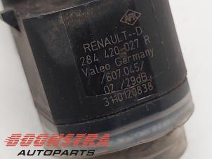 Gebruikte PDC Sensor Opel Vivaro 2.0 CDTI 16V Prijs € 48,34 Inclusief btw aangeboden door Boonstra Autoparts