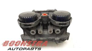 Gebruikte Kleppenblok hydraulisch DAF XF Prijs € 544,44 Inclusief btw aangeboden door Boonstra Autoparts