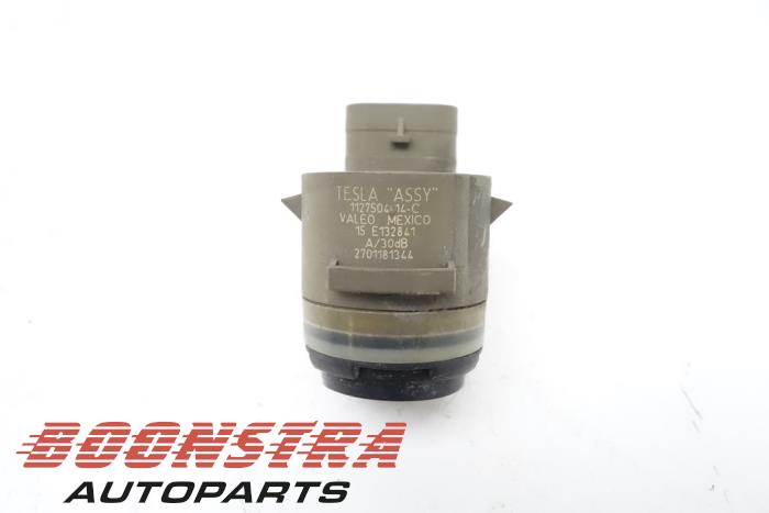 PDC Sensor van een Tesla Model X 100D 2018