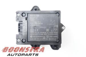 Gebruikte Radar sensor Tesla Model X 100D Prijs € 94,95 Margeregeling aangeboden door Boonstra Autoparts