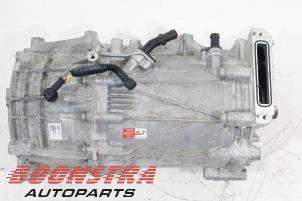 Gebruikte Elektromotor elektrische auto Porsche Taycan (Y1A) 4S Prijs € 7.499,95 Margeregeling aangeboden door Boonstra Autoparts