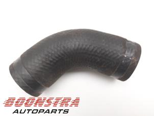 Gebruikte Intercooler Slang Isuzu D-Max (TFR/TFS) 1.9 DDi 4x4 Prijs € 24,95 Margeregeling aangeboden door Boonstra Autoparts