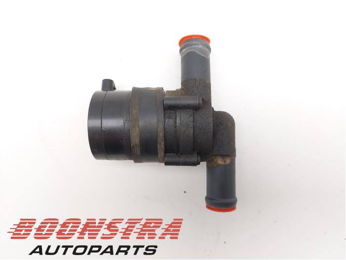 Gebruikte Waterpomp Toyota ProAce (MDX) 1.6 D4-D Prijs € 42,29 Inclusief btw aangeboden door Boonstra Autoparts