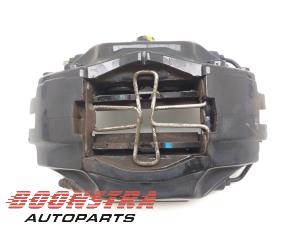 Gebruikte Remklauw (Tang) links-achter Maserati Spyder 4.2 V8 32V Prijs € 98,95 Margeregeling aangeboden door Boonstra Autoparts