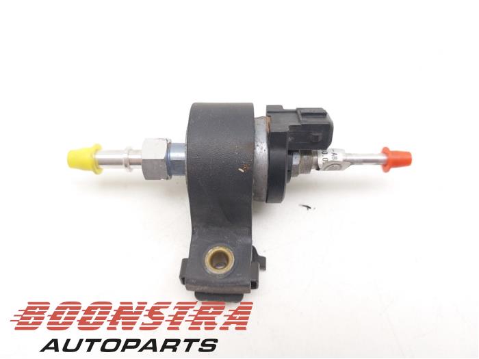 Gebruikte Tank element Pomp Landrover Range Rover IV (LG) 4.4 SDV8 32V Prijs € 79,95 Margeregeling aangeboden door Boonstra Autoparts