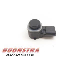 Gebruikte PDC Sensor Renault Master III (FV) 2.3 dCi 125 16V FWD Prijs € 30,19 Inclusief btw aangeboden door Boonstra Autoparts