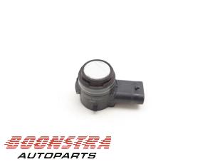 Gebruikte Parkeersensor Volkswagen Touran (5T1) 2.0 TDI 150 Prijs € 24,95 Margeregeling aangeboden door Boonstra Autoparts