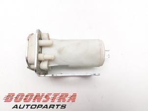 Gebruikte Ruitensproeierpomp voor Porsche 911 2.7 Prijs € 24,95 Margeregeling aangeboden door Boonstra Autoparts