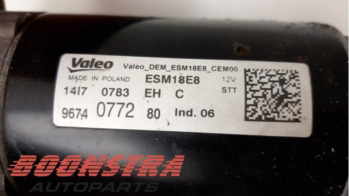 Startmotor van een Peugeot 3008 II (M4/MC/MJ/MR) 1.6 e-THP 165 16V 2017