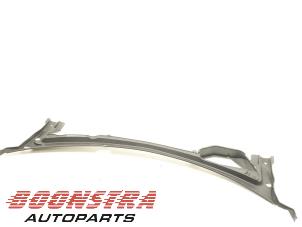 Gebruikte Paravan Tesla Model S 85 Prijs € 69,95 Margeregeling aangeboden door Boonstra Autoparts