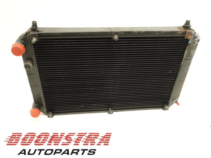 Gebruikte Radiateur Iveco New Daily IV 35C18V, 35C18V/P, 35S18V, 35S18V/P Prijs € 225,00 Inclusief btw aangeboden door Boonstra Autoparts