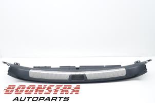 Gebruikte Bekleding Achterklep BMW X6 (E71/72) xDrive40d 3.0 24V Prijs € 49,95 Margeregeling aangeboden door Boonstra Autoparts